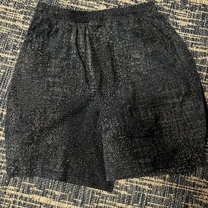 Lululemon mens gym shorts. Size M.  Blue patterned. Great shape
